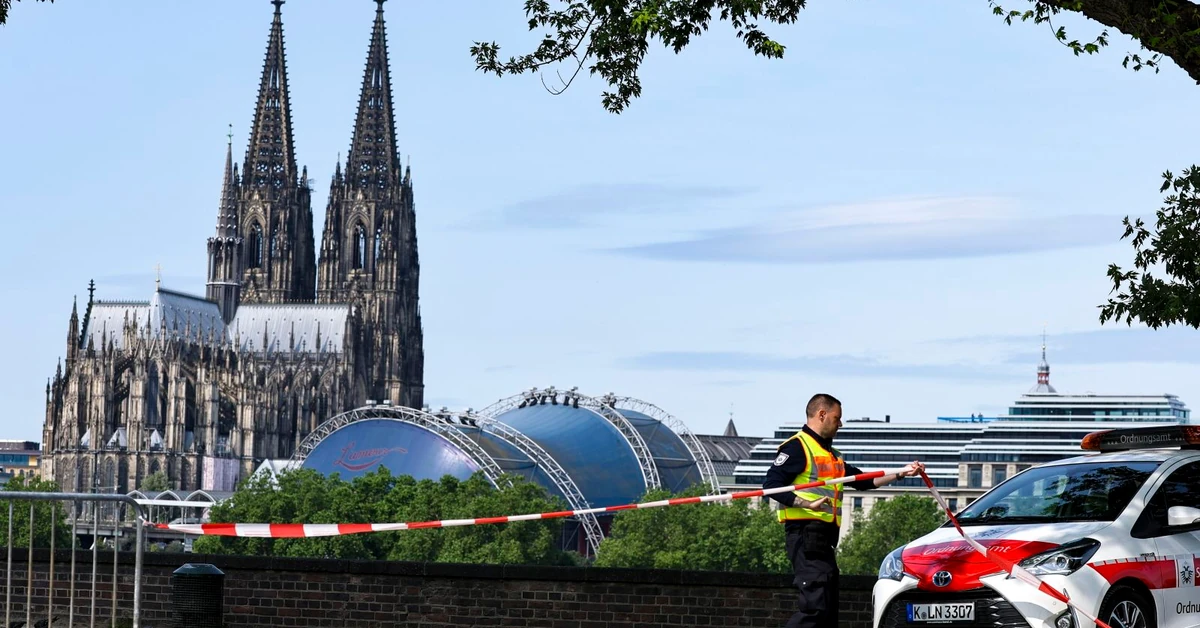 Kolonia sparaliżowana. Największa akcja od II wojny światowej. 20 tys. osób ewakuowanych