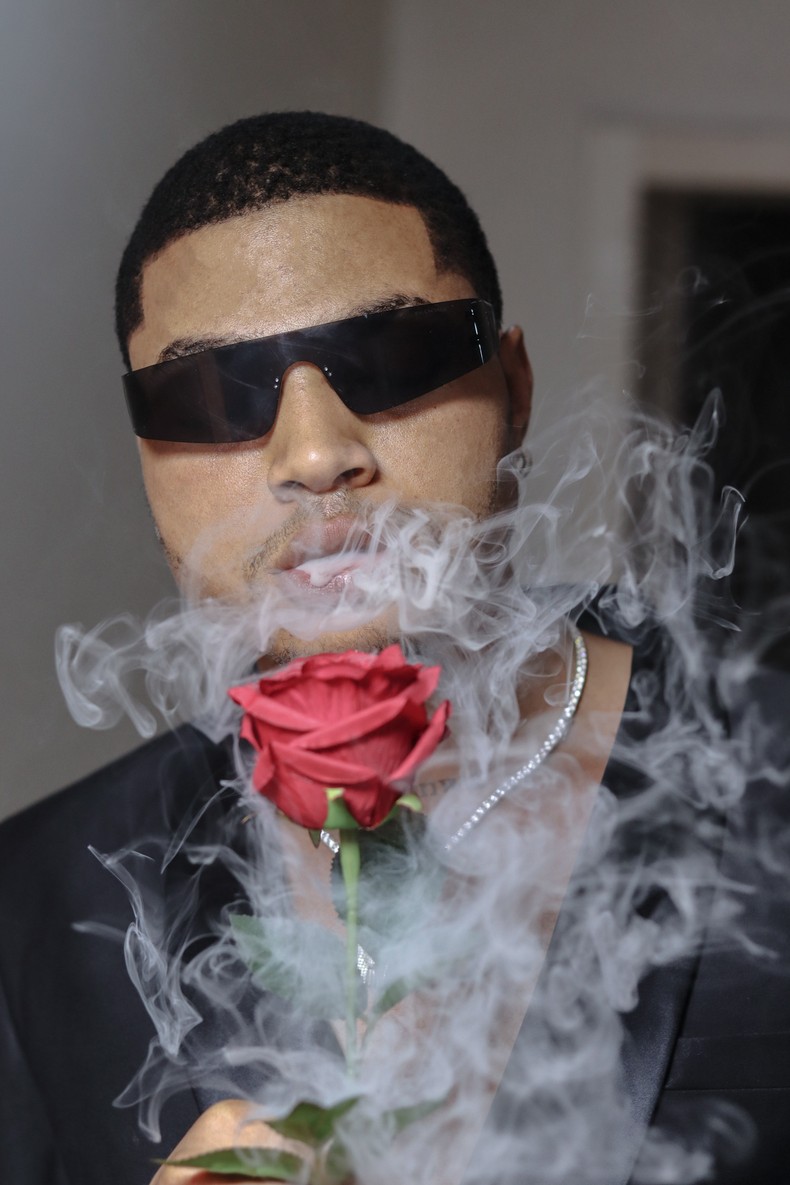 Larry Vibez transports us into his universe in ‘Dairy of Vibez’ EP