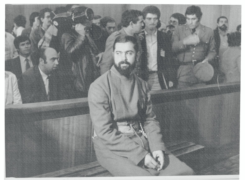Juan Fernandez Krohn na sali sądowej w październiku 1982 r. (Autor zdjęcia: Bettmann / Contributor)
