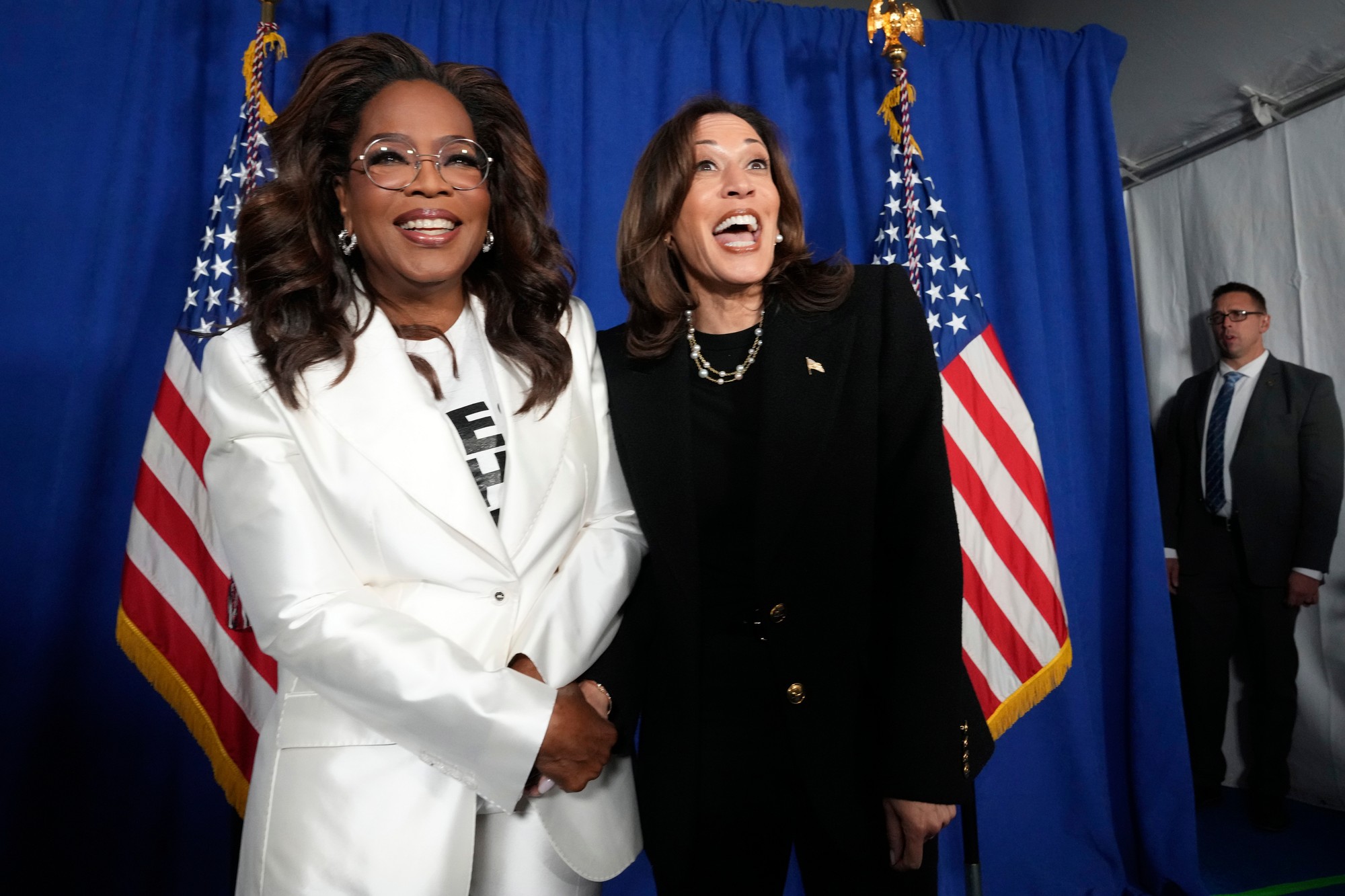 Oprah Winfrey a Kamala Harris.