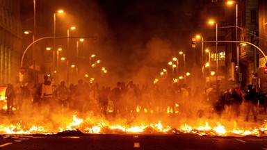 Hiszpania: Protesty zwolenników niepodległości Katalonii. Starcia z policją