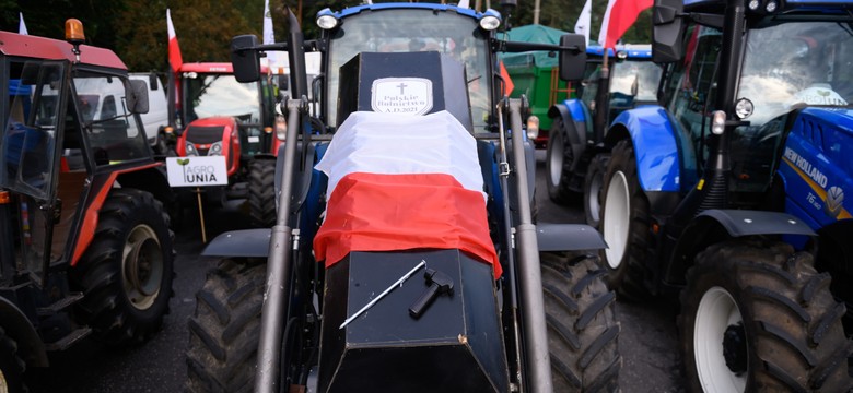 Rolnicy blokowali drogi w całej Polsce. "Jesteśmy nikim w oczach polityków"