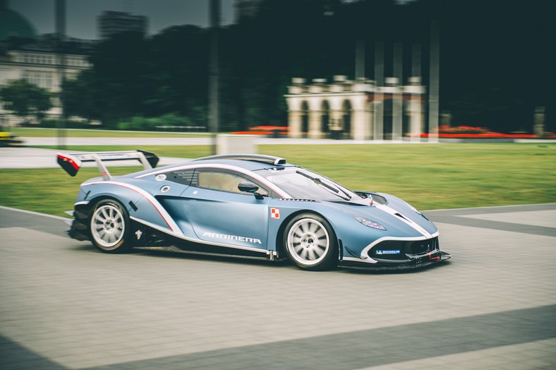 Arrinera Hussarya GT