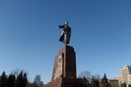 Lenin, Charków, pomnik