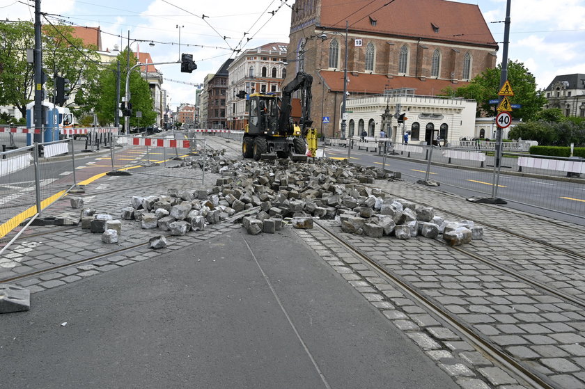 Remontują w centrum