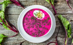 Chłodnik nie tylko na upał. Wartości odżywcze zup na zimno