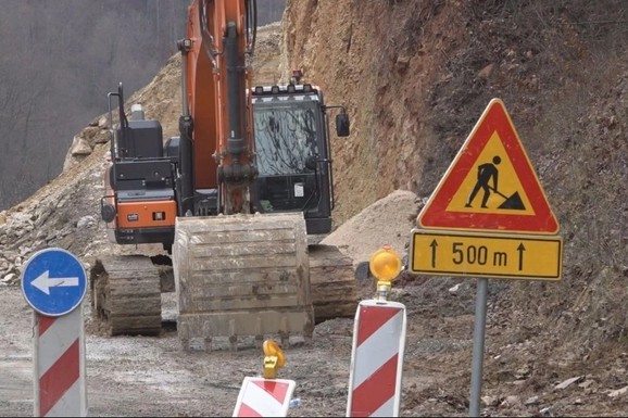 CRNA GORA UVODI POSEBAN REŽIM Svi koji idu na letovanje ovom deonicom biće zaglavljeni satima, evo detaljnog plana obustava