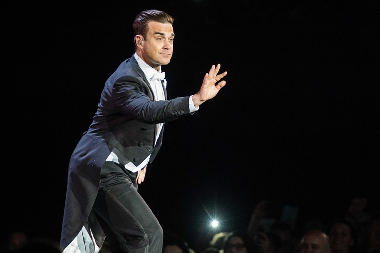 Robbie Williams jest właśnie w trasie 'Swings Both Ways Tour'