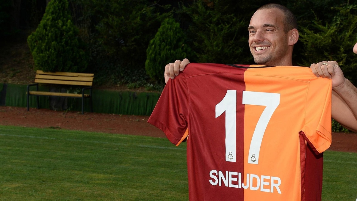 Wszystko wskazuje na to, że holenderski pomocnik Wesley Sneijder przedłuży umowę z Galatasarayem Stambuł.