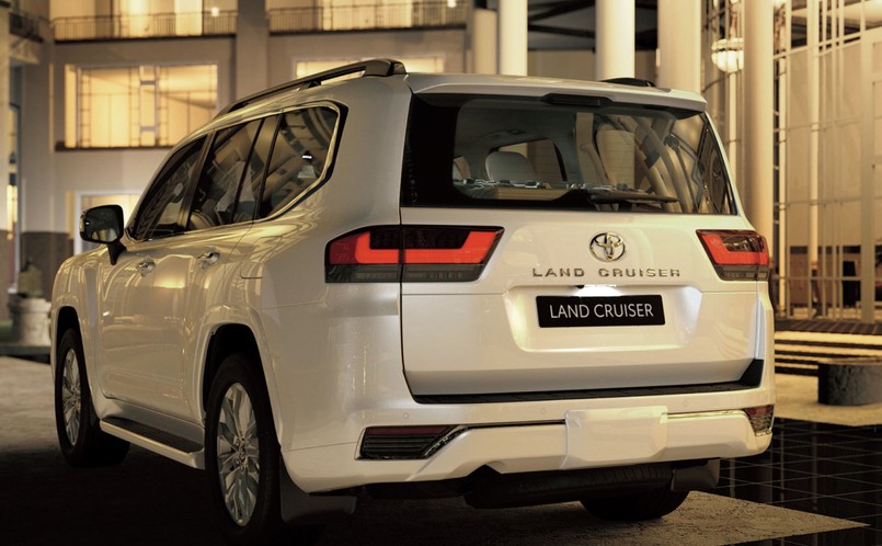 Toyota Land Cruiser 300