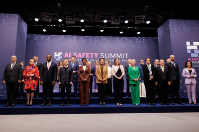 Pierwszy globalny szczyt poświęcony bezpieczeństwu i sztucznej inteligencji. Wśród uczestników m.in. Musk, Harris i 'ojcowie AI'