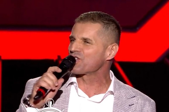 NAŠ PEVAČ IMA NAJČUDNIJE IME NA SVETU Ljudi ne veruju da se zaista tako zove, kad se predstavi uvek doživi neprijatnost