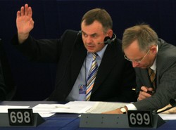 Eurooszust pod lupą śledczych Unii