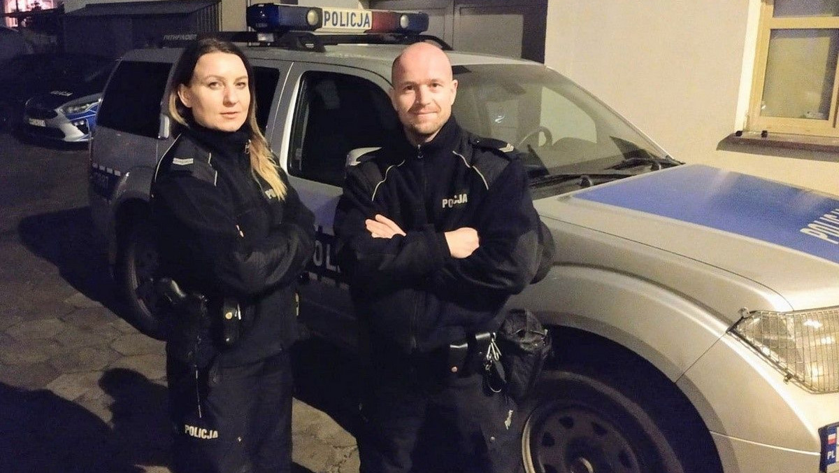 Wczoraj wieczorem policjanci odeskortowali na sygnale rodzącą kobietę oraz jej męża. Bezpiecznie dojechali do szpitala w Bydgoszczy.