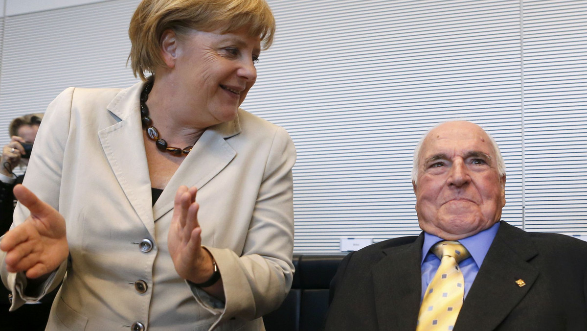 Helmut Kohl współkształtował historię Niemiec i Europy. Dziś jest osamotniony i rozgoryczony. 30. rocznica objęcia przez niego urzędu kanclerza to być może jego ostatnia szansa na pojednanie z własną partią.