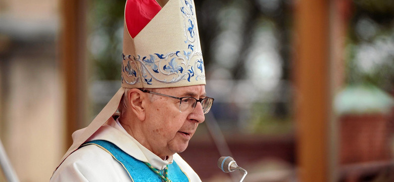 Niemiecki biskup odpowiada abp. Gądeckiemu: Jakim prawem podważa naszą katolickość?