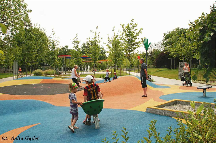 <b>Rydułtowy - Park Sensoryczny - Rydułtowska Odprężalnia Sensoryczna (ROSA)</b>
<br></br>
Nagroda w kategorii: nowo wykreowana miejska przestrzeń publiczna
<br></br>