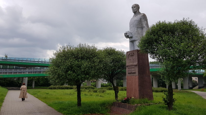 Czarzasty do Trzaskowskiego: odbuduj pomnik Berlinga!