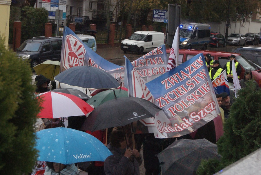 Olsztyn: nauczyciele protestowali przeciwko reformie edukacji