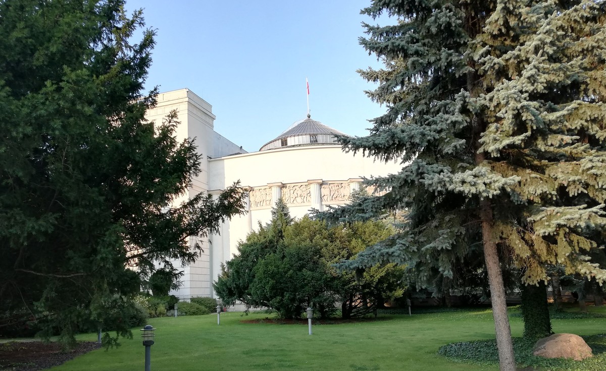 Żelichowski, Girzyński, Fogler znów chcą do parlamentu. Dawni posłowie na na listach wyborczych