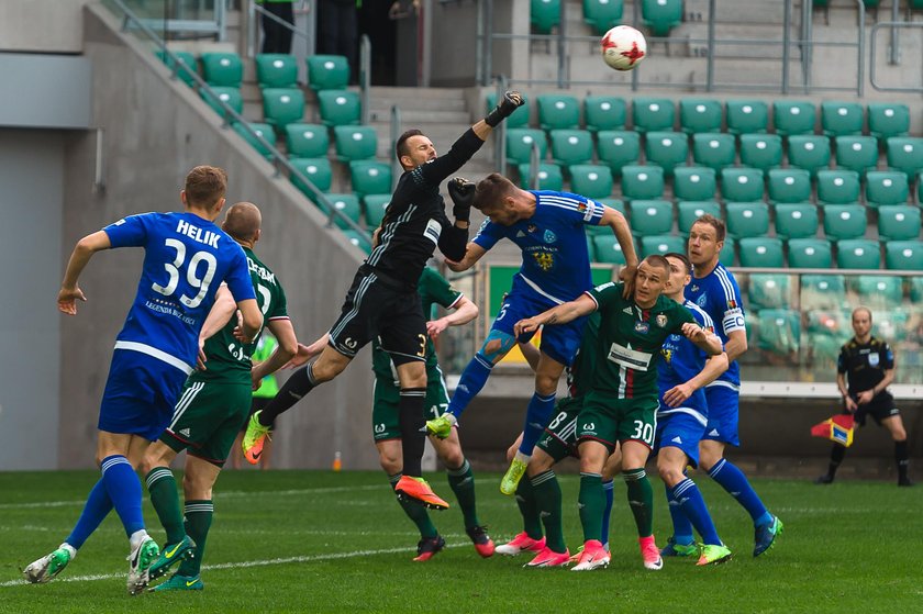 Ruch Chorzów z licencją na grę w Ekstraklasie. Dostał minusowe punkty