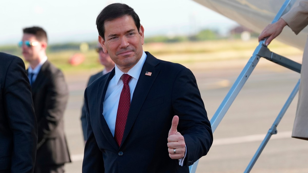 Američki državni sekretar Marko Rubio stigao na rimski aerodrom Čampino u dvodnevnu posetu Italiji i Vatikanu