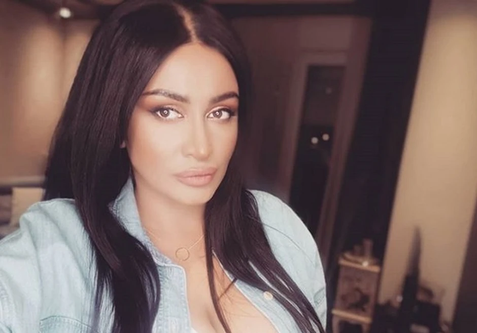 "HAJDE DA IH ZAJEDNO UNIŠTIMO" Andreana Čekić tvrdi da je bivši muž blati i smešta afere, a EVO I ZBOG ČEGA