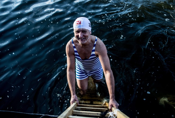 CZESKIE MORSY KĄPIĄ SIĘ W WEŁTAWIE