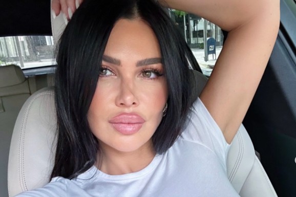 PRED ULAZAK U ELITU 9 POJAVIO SE PROBLEM Stanija Dobrojević otkrila sa čime se suočava, podelila i trenutak iz doma: "Kad vidi doktora"