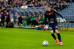 Kolejne problemy Pawła Cibickiego. Piłkarz zawieszony za hazard sprzedawał fikcyjne bilety