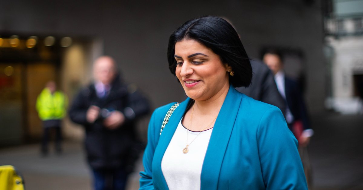 Labour MPs revolt as Tommy Robinson praises asylum reforms