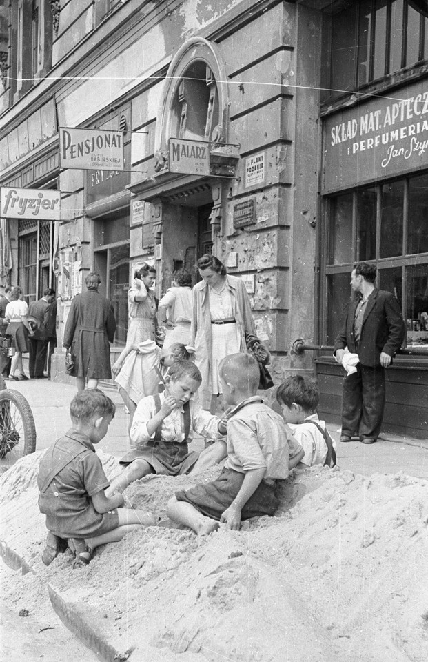 WARSZAWA 60 LAT TEMU W WARSZAWIE WYSTAWA W DSH