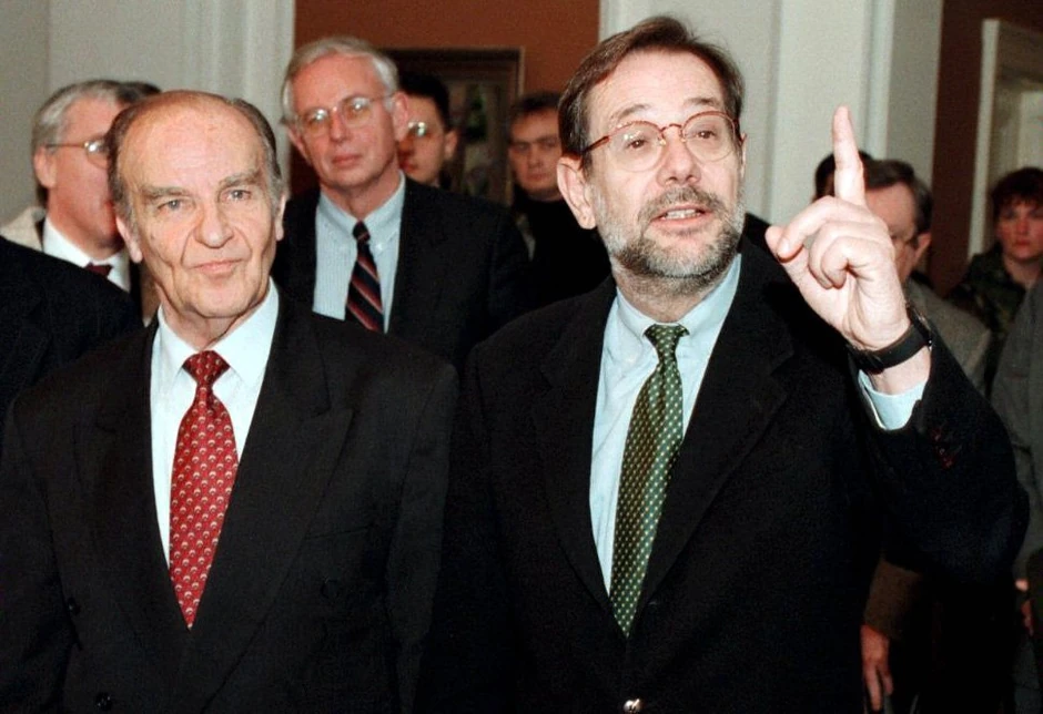 Alija Izetbegović (levo) nikada nije odgovarao za svoje zločine