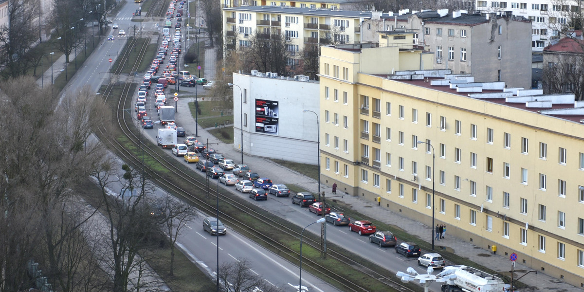 Piątkowy korek na ulicy Zielonej w Łodzi