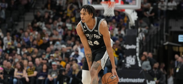 Spurs wygrali drugi mecz z rzędu. Sochan nadal nie gra [WIDEO]