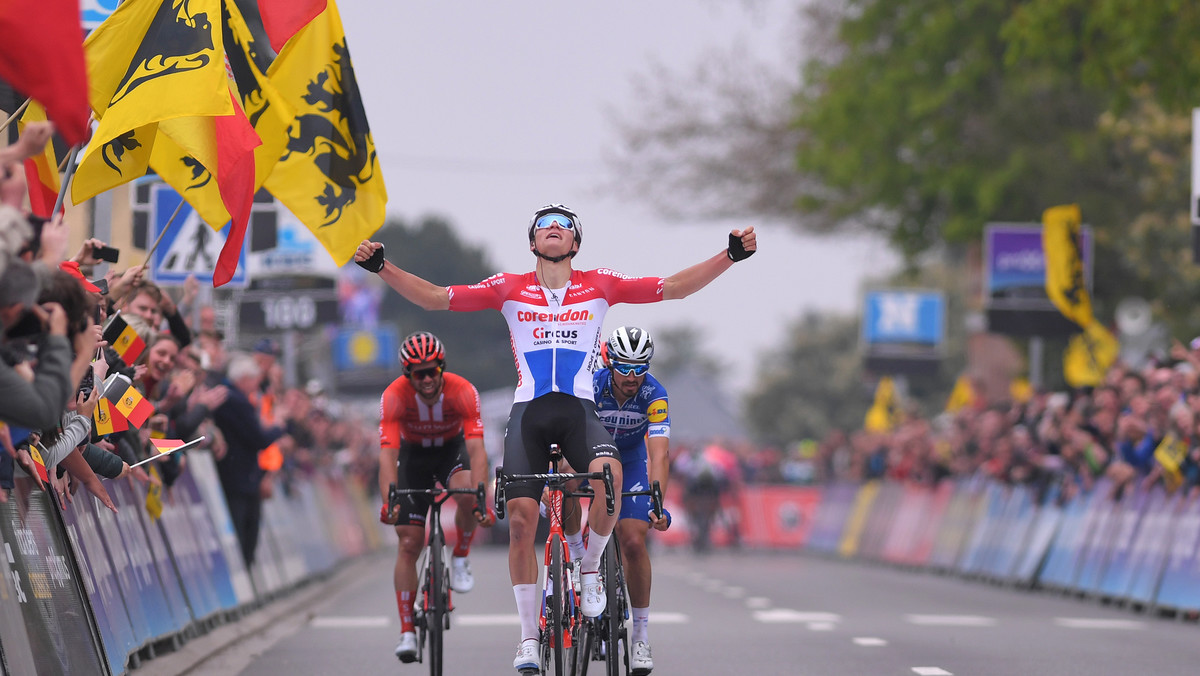 Mathieu van der Poel (Corendon-Circus) wygrał 54. edycję wyścigu Amstel Gold Race. Udany występ zaliczył Michał Kwiatkowski, który miał szansę nawet na zwycięstwo, ale ostatecznie finiszował jako jedenasty.