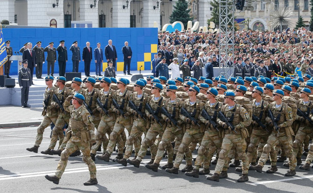 Minister obrony USA: Rozpatrujemy przekazanie Ukrainie śmiercionośnej broni