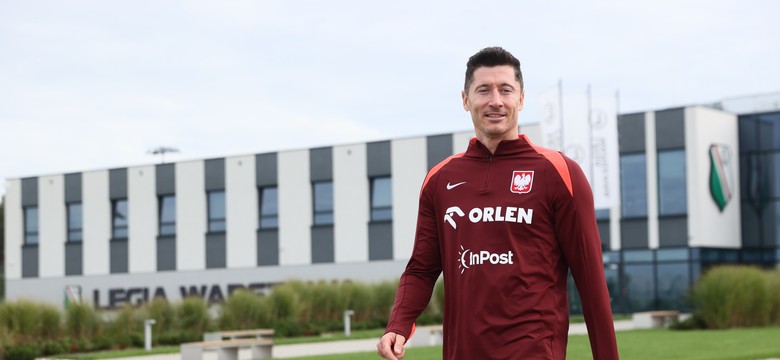 Barcelona nie zapłaciła polskim klubom za transfer Lewandowskiego. Zobacz, ile im "wisi"