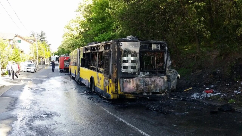 Od autobusa je ostala samo karoserija