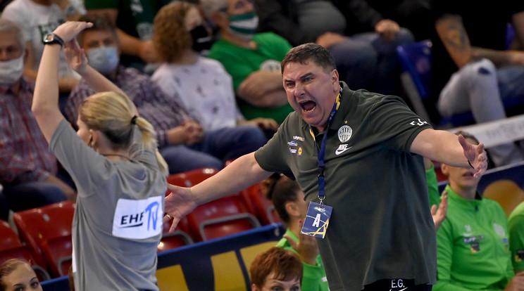 Elek Gyula, az FTC kézilabda csapatának vezetőedzője most nem volt ilyen ideges. / Fotó: MIT/Illyés Tibor