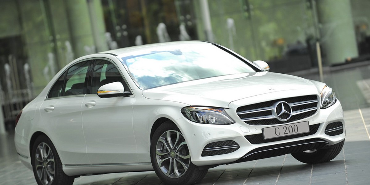 Mercedes C200.