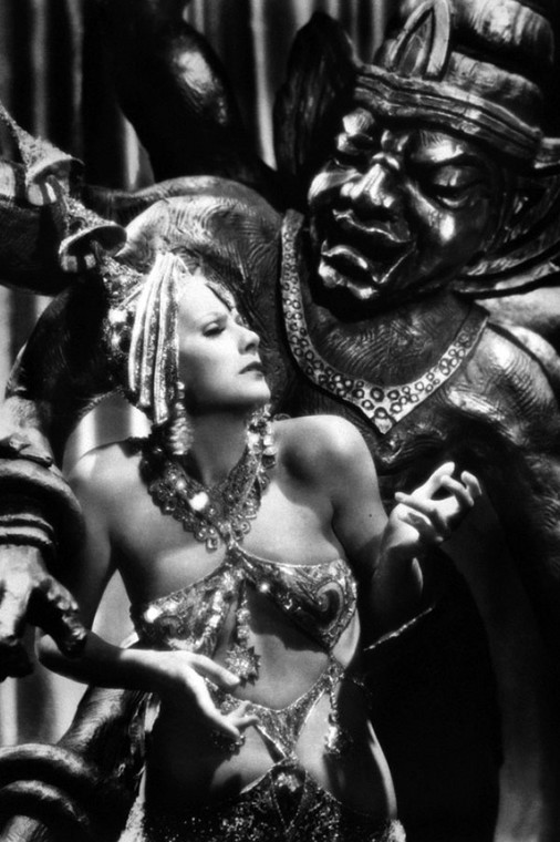 Greta Garbo w filmie "Mata Hari" (1931)