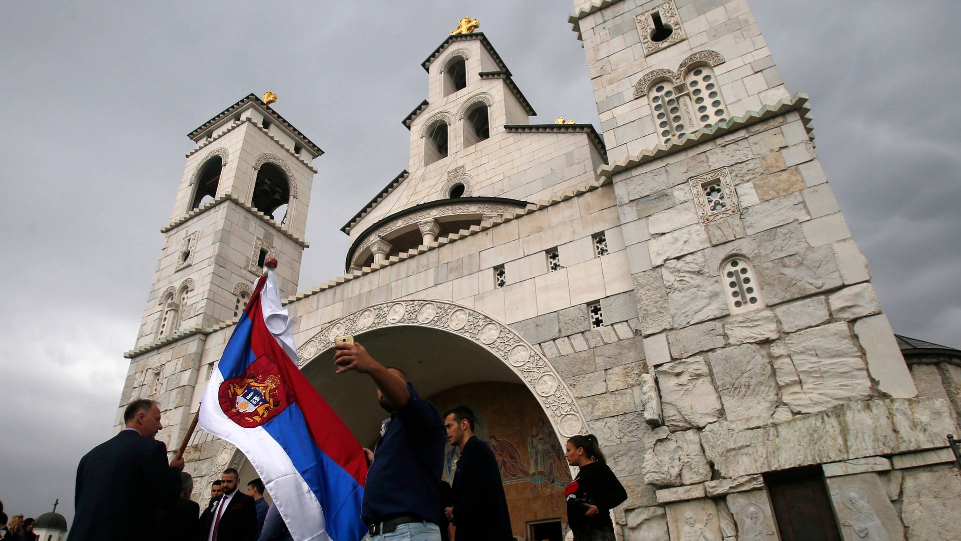 Učiteljica u Baru dobila disciplinsku kaznu zbog teme koju je dala deci da crtaju i to je možda sasvim okej