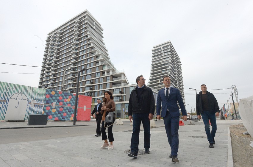 Aleksadar Vučić i ministar Siniša Mali danas u Beogradu na vodi