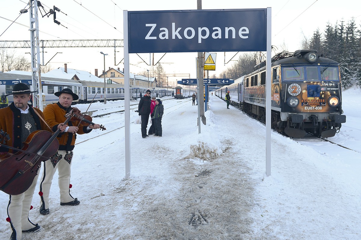 Sylwester w Zakopanem. Zenek, Sławomir, Al Bano i Romina Power. No i zmiany w organizacji ruchu