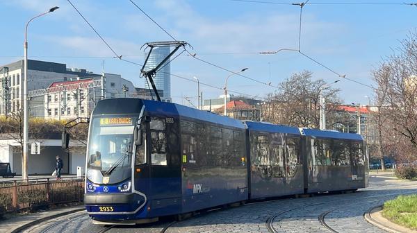 Na ul. Peronową w kierunku centrum miasta wracają w sobotę tramwaje