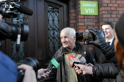 "Na razie chcę iść do domu". Historia Feliksa Meszki, który przymusowo spędził 11 lat w szpitalu psychiatrycznym