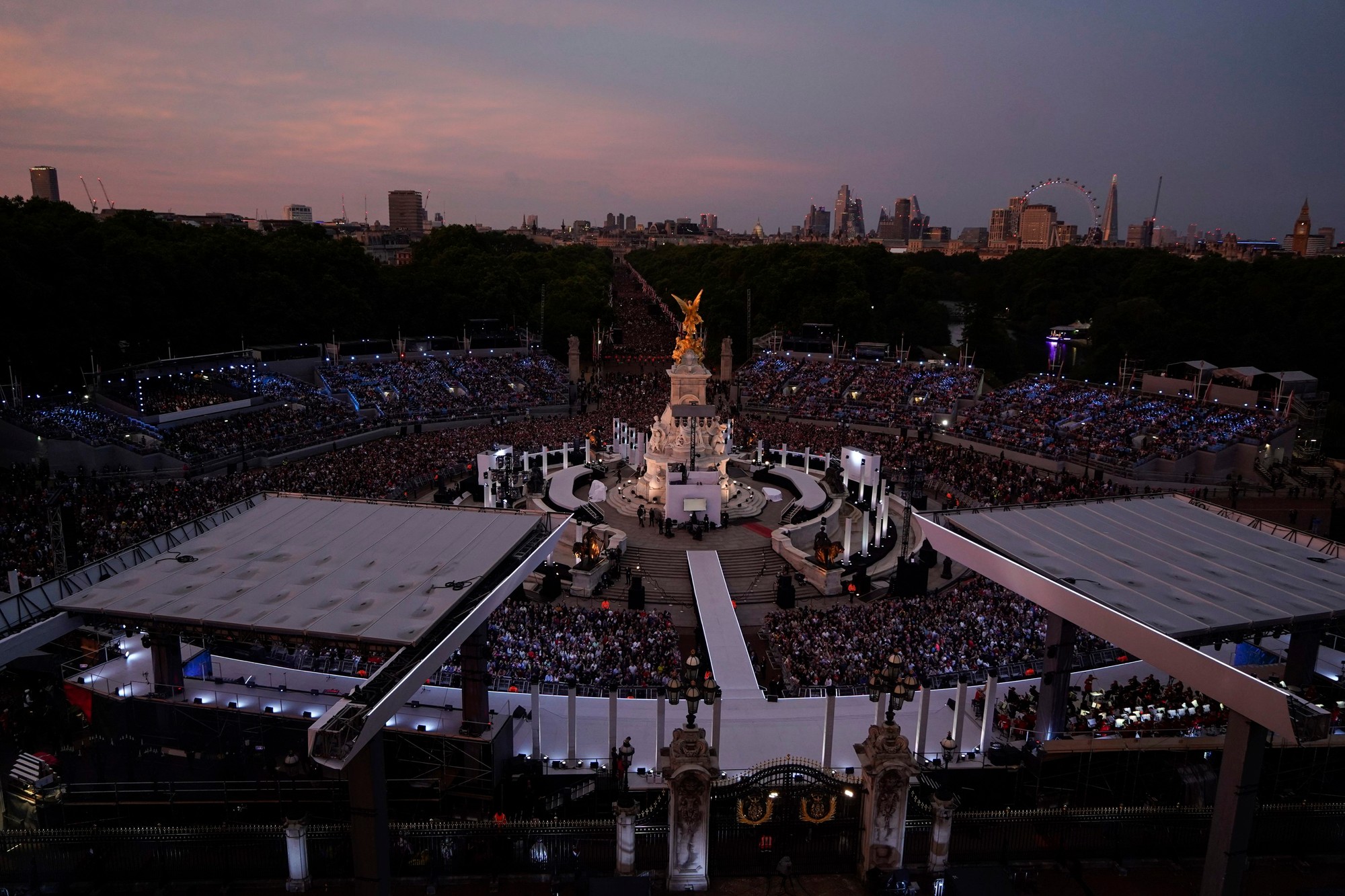 Oslavy platinového jubilea Alžbety II.: V Londýne pripravili megakoncert plný hviezd!