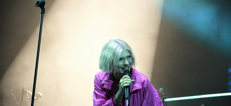 Daria Zawiałow jako Belle w nowym nagraniu