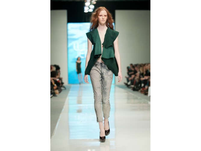 ŁUKASZ JEMIOŁ - pokaz kolekcji wiosna/lato 2012 na Fashion Week Poland Łódź.